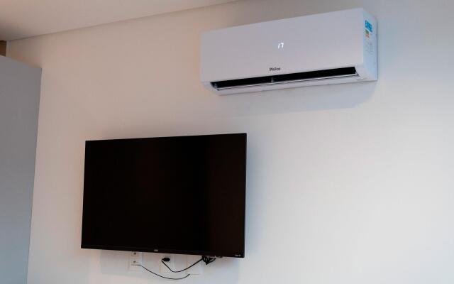 Rooftop #706 - Suíte em Boa Viagem por Carpediem