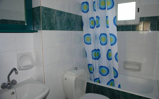 Mathraki Resort