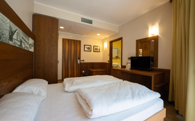Hotel Arena Annex