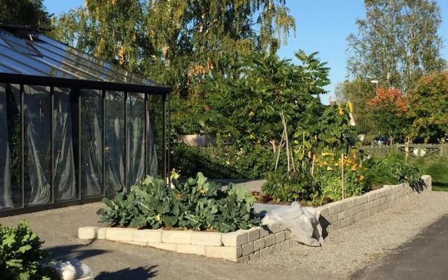 Edelviks Trädgård B&B