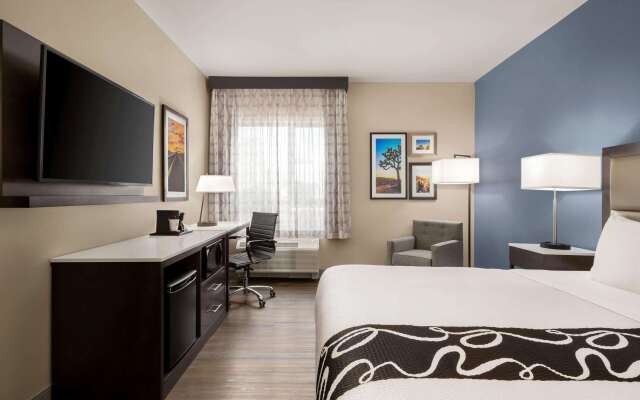 La Quinta Inn & Suites by Wyndham San Bernardino