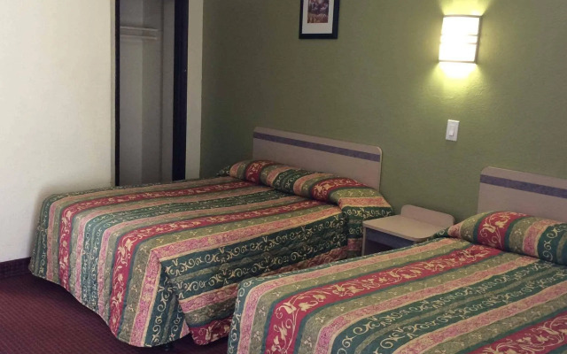 Value Inn Hollywood