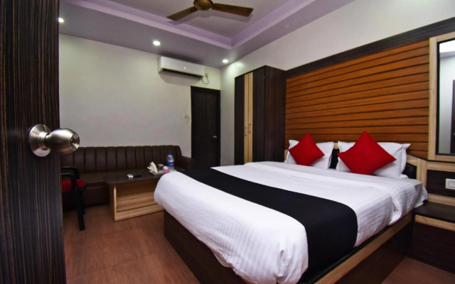 Hotel Greenland Towers by OYO Rooms