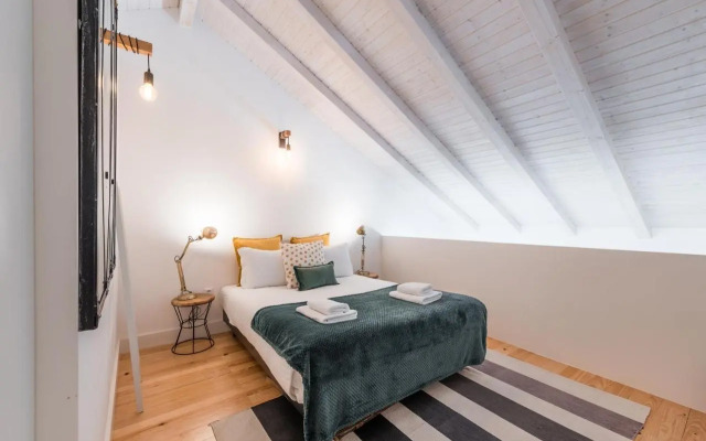 GuestReady - Ladder Mezz