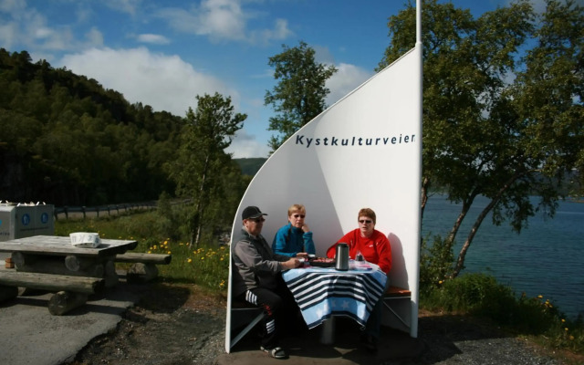 Tjeldsundbrua Hotel