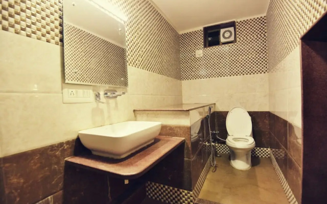 Hotel Palm residency