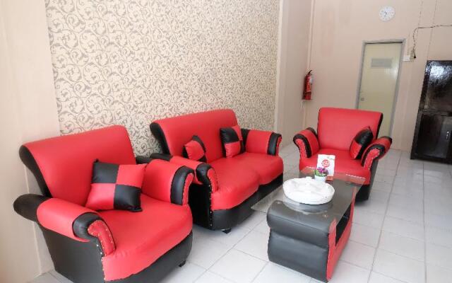Steze Kost By OYO Rooms