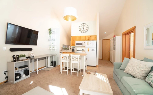 Tolovana Sands 3 Br condo by RedAwning