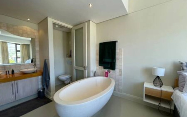 Piazza On Church 1004 By Ctha