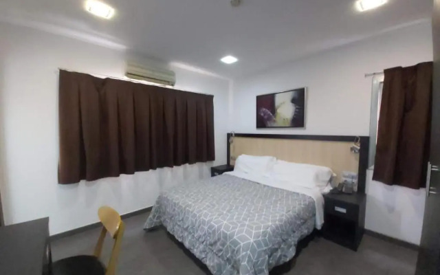 Hotel 170