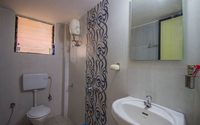 OYO 12703 Home Modern 2BHK Porvorim