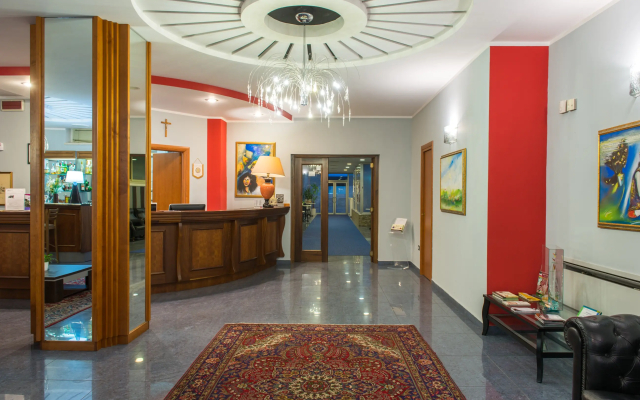 Royal Hotel