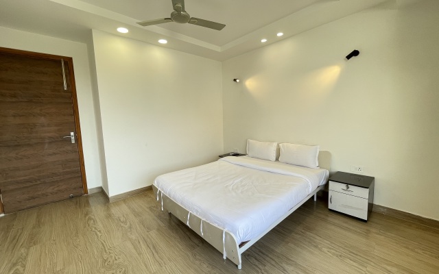 Private 3Bhk Apartment In Ardeecity By Bedchambers