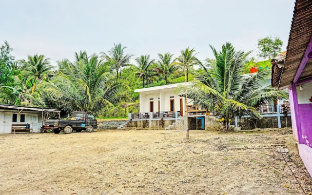 OYO 92183 Komang Resort Klayar