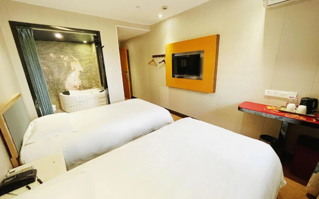 Zsmart Hotel (Shanghai Baoshan Wanda Gongkang Road Subway Station)