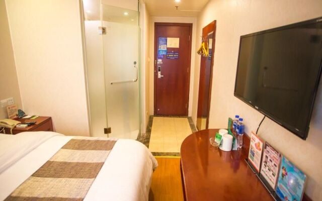 Greentree Inn Shanghai Pudong Airport Chuansha Express Hotel