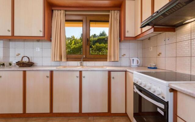 Venetico Beachfront Apartments & Suites - Sea View Apartment