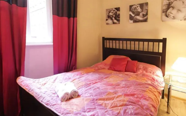 24W Apartments Old Town