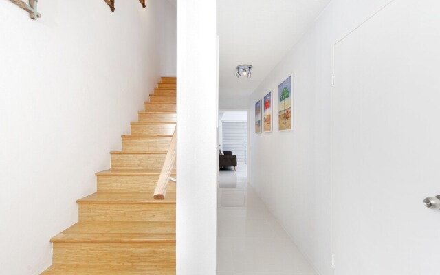 Cirrus, 2/44 Marine Drive