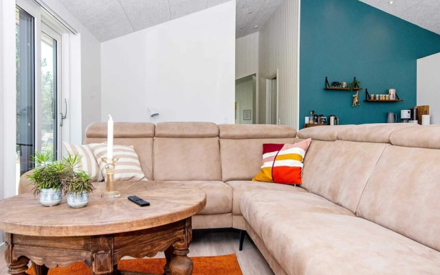 6 Person Holiday Home in Romo