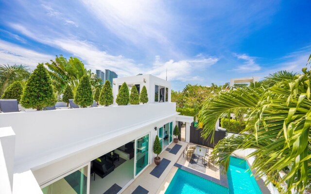 Best Villa Private Villa in Pattaya
