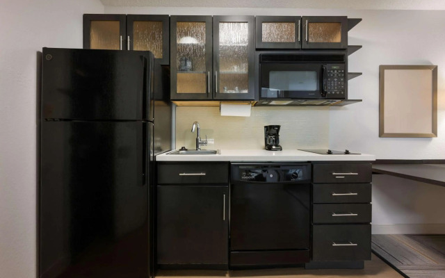 Sonesta Simply Suites Huntsville Research Park