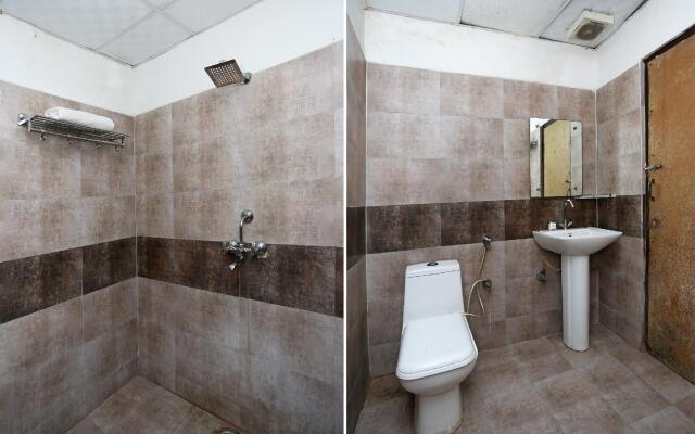 OYO 2862 Hotel Kanha Continental