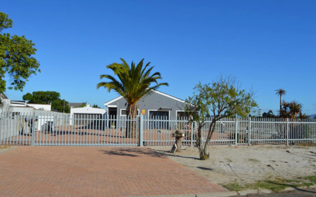 Sir James Self Catering