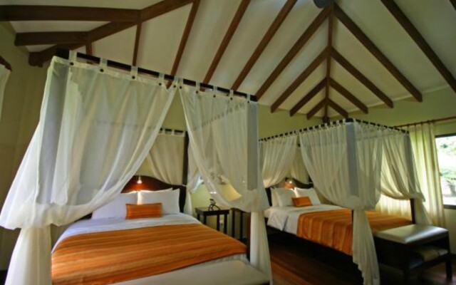 Manatus Hotel
