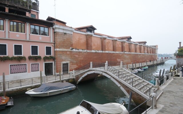 Palazzetto Da Schio