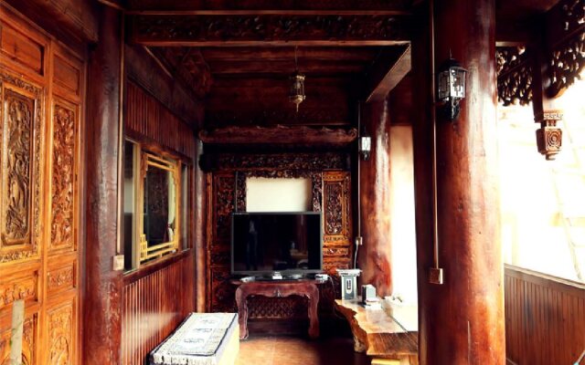 Shangri-La Home Inn
