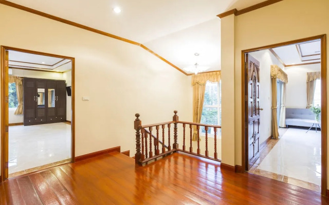 Angel Green Pool Villa Pattaya