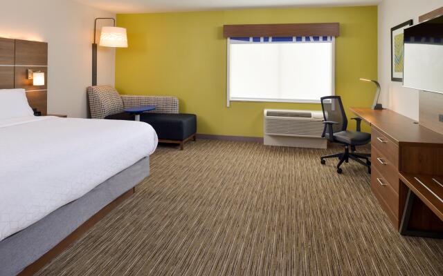 Holiday Inn Express & Suites Ottumwa by IHG