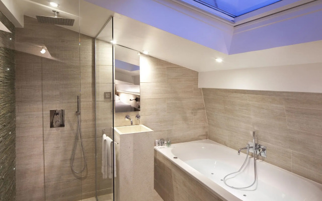 Отель Georgette