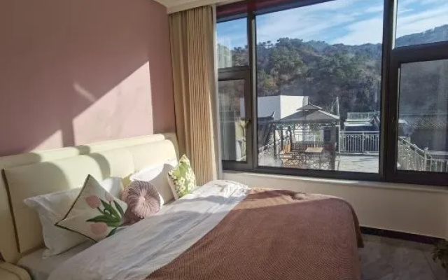 Huairou Shanju Diary Homestay – Balcony – Beijing