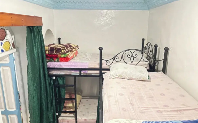 aline hostel