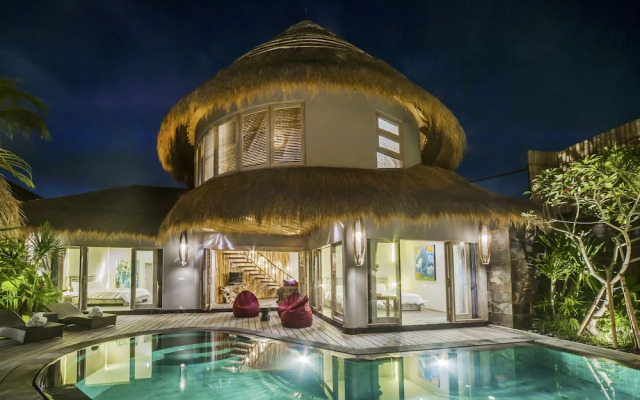 3BRLuxury Villas Merci Resort Seminyak 2