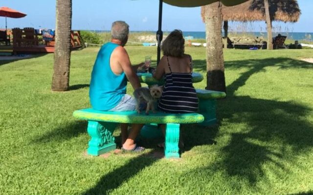 South Beach Inn - Cocoa Beach