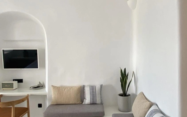 Nomikos Villas