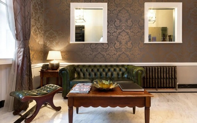 Staunton Hotel