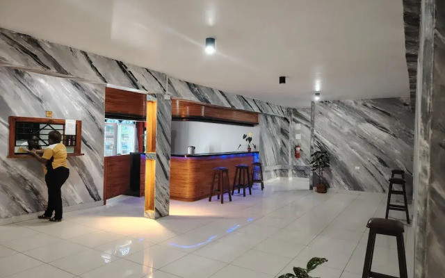 McRoyal Hotel
