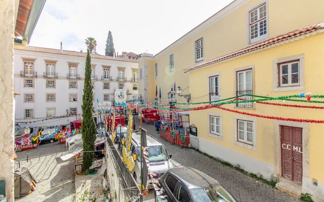 Design Apartment in Typical Alfama