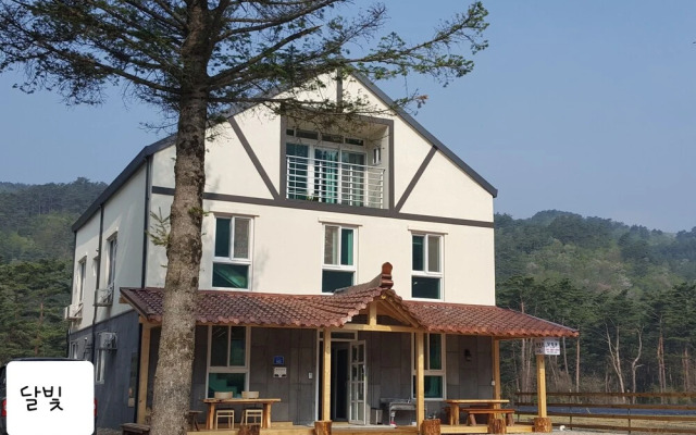 Odae Mountain Healing Town - Moon Light