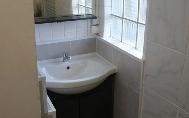 3 Bedrooms - Spacious and friendly - City Center