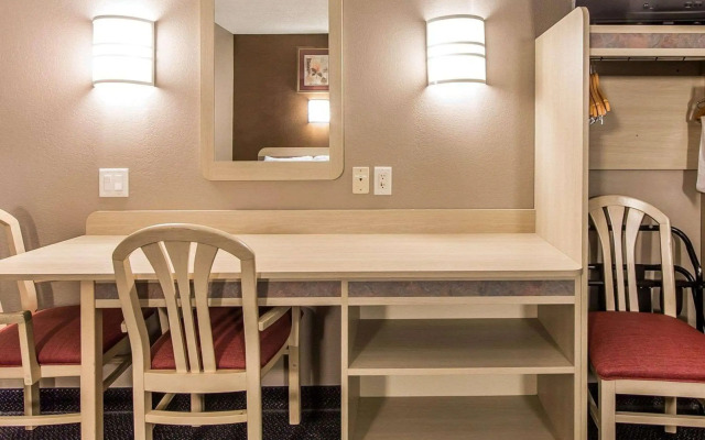 Econo Lodge Morristown