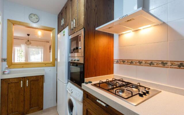 BRISAS-Rota free parking by Cadiz4Rentals