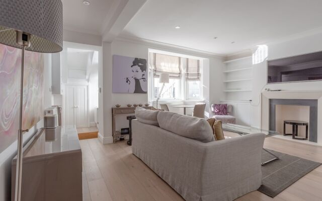 Modern Luxury Basement Flat in Chelsea