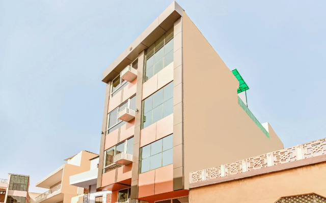 OYO 28054 Hotel Suraj Villa