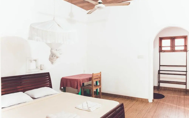 Rupa's Hotel Arugambay