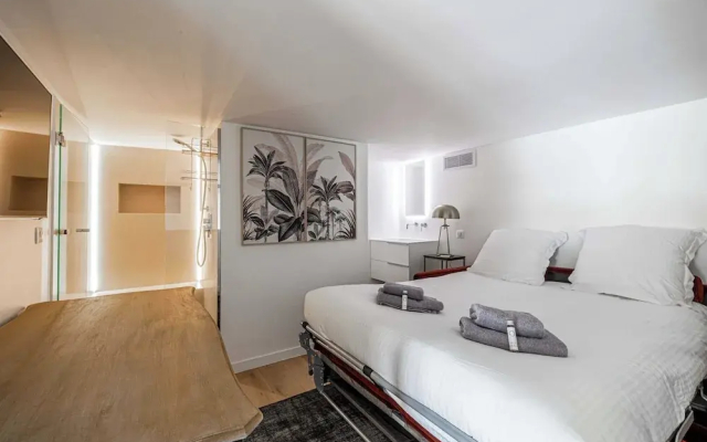 Luxury Renovated 4-room Apartment - rue Hoche - Bourgeois Building - Apartment in Cannes - Photo 2